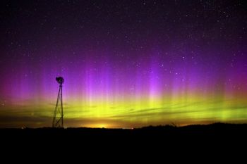 Later in the evening, the lights could be seen as dancing pillars across the northern sky.