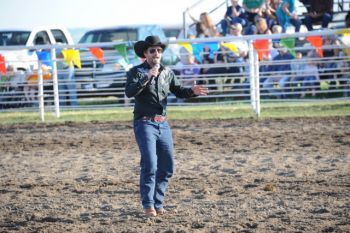 McDonald woos and wows the Burke rodeo fans.