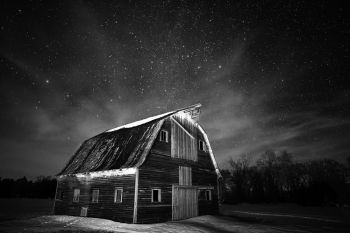 An unused barn in Charles Mix County.