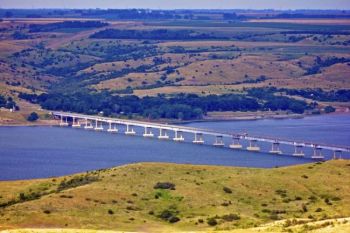 The Platte-Winner bridge, as seen from the northwest.