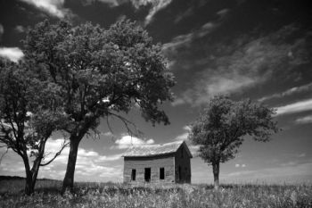 An abandoned structure in Grant County.