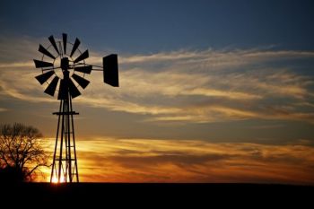 A lone windmill a few miles north of Chancellor. Click to enlarge photos.