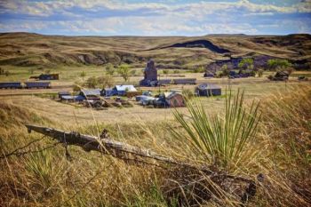 Owanka, South Dakota still has a few residents.