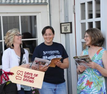 Day 11: New Neighbors! It’s an easy way to introduce newcomers to your town…or your state. â€ª#‎12DaysOfSDGiving