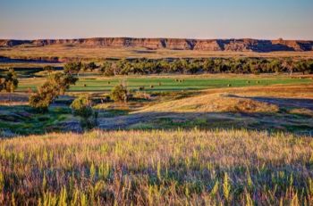 The wall formation with the Grand River in the foreground just after first light.