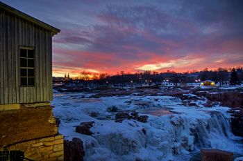 The parting photo from the Falls Park sunset adventure.