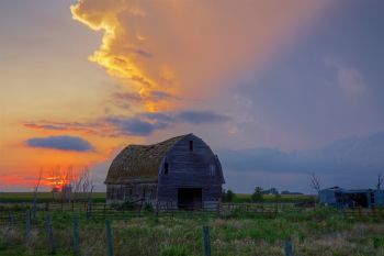 Hutchinson County barn.