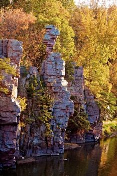 Balancing Rock along the side of Split Rock Creek at the Palisades.