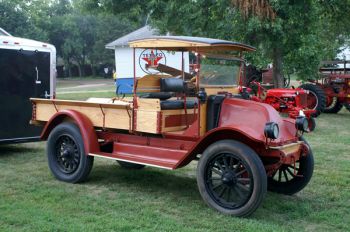 International truck, owned by Jason Sweeter.