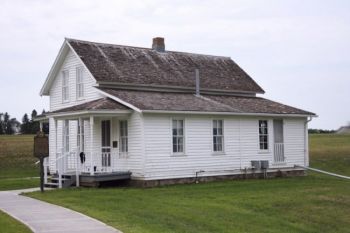 Ole Rolvaag married Jennie Berdahl when she was living in this house with her parents, who homesteaded near Garretson. Photos by Justine Lueth of Augustana College. Click to enlarge photos.