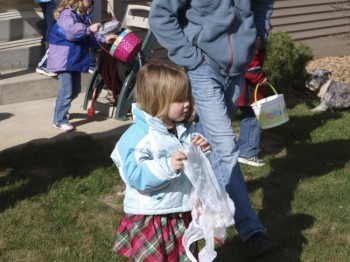 A little girl with pre-hunt jitters.