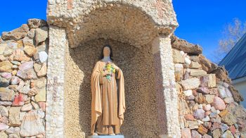 St. Martin's Grotto in Oelrichs.